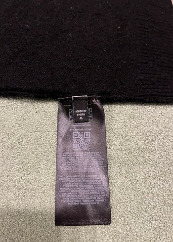 Guess siyah kazak - Görsel 7