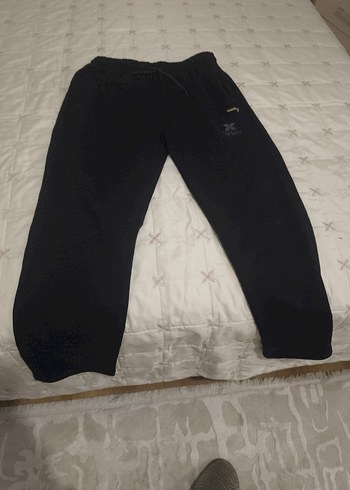 Siyah Fermuarlı Rahat Kesim erkek eşofman bir kere giyildi - Görsel 2