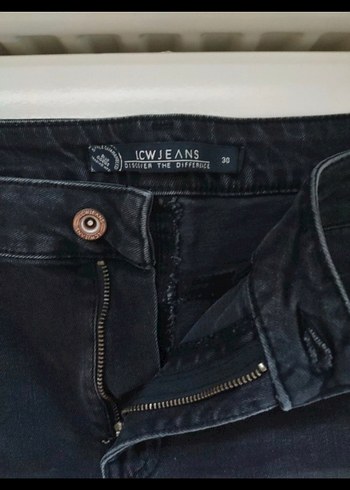 LC Waikiki Siyah Mini Denim Şort lcw