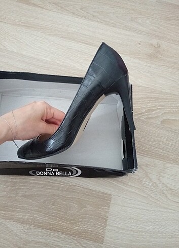 37 Beden Stiletto 