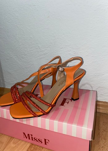 Parlak Turuncu Kadın Yüksek Topuklu Akşam Ayakkabısı - Görsel 3