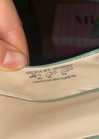 Yeşil Deri Tokalı Blok Topuklu Kadın Ayakkabı - Görsel 6