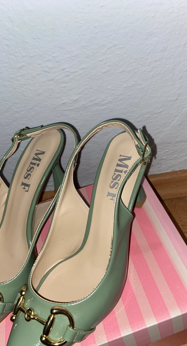 Yeşil Deri Tokalı Blok Topuklu Kadın Ayakkabı - Görsel 4
