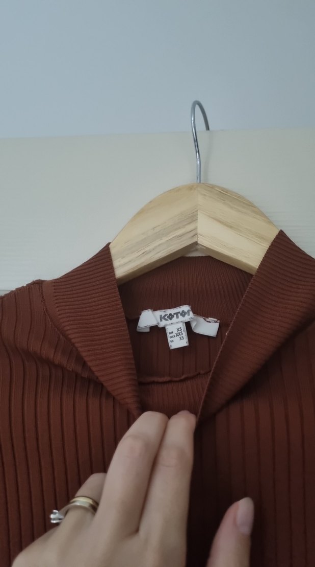 Kahverengi Yüksek Yakalı İnce Triko Kazak - Görsel 2