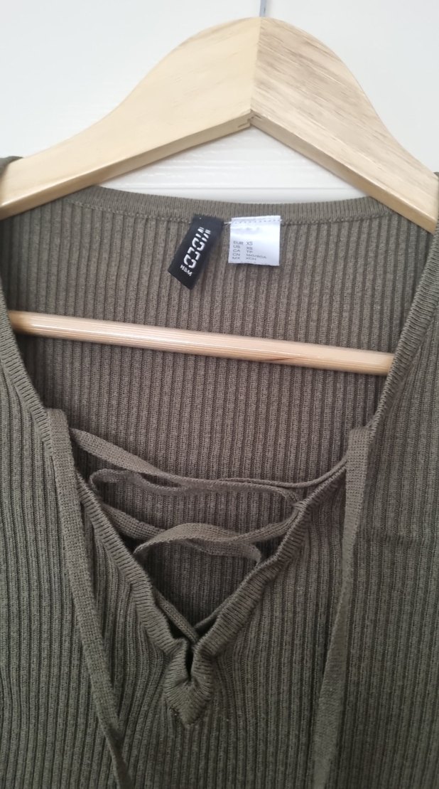 V Yaka Bağcıklı Fitilli yeşil Kadın Kazak - Görsel 2