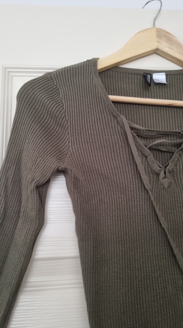 V Yaka Bağcıklı Fitilli yeşil Kadın Kazak - Görsel 3