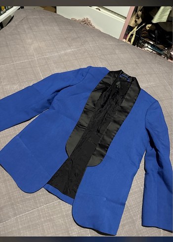 Mango Sikligin Simgesi Mavi Saten Detayli Blazer Ceket