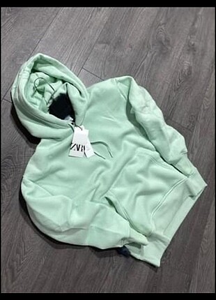 Zara sweatshirt