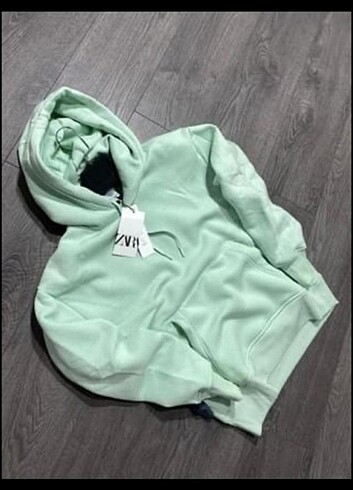 m Beden turkuaz Renk Zara orjinal UNİSEX sweatshirt