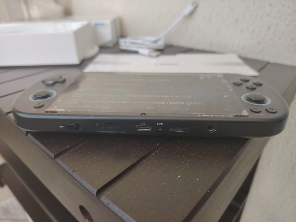 Trimui Smart Pro El Oyun Konsolu (128 GB Depolama) - Görsel 2