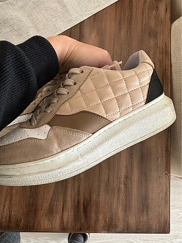 Bambi Sneaker
