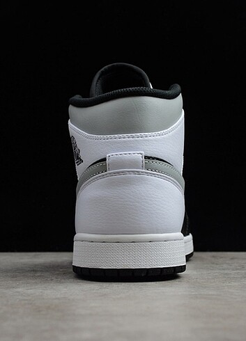41 Beden siyah Renk Air Jordan 1 Mid White Shadow