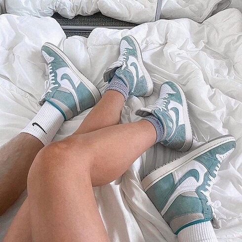Nike Air Jordan 1 Retro High Turbo Green
