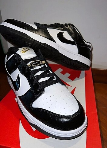 44 Beden Dunk Low World Champ -