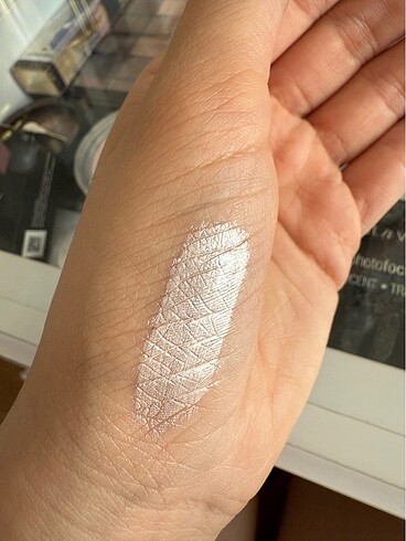 Beden FLORMAR LİKİT AYDINLATICI