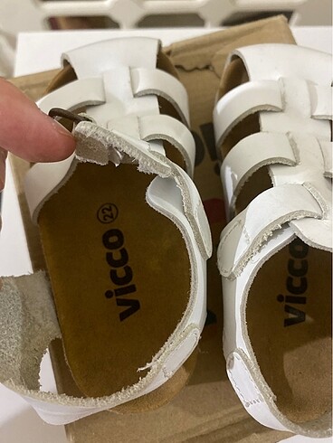 22 Beden beyaz Renk Vicco sandalet