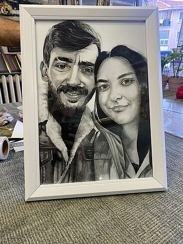 Tasarımcı Karakalem portre siparişi