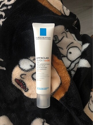 SİVİLCE VE LEKE İÇİN LA ROCHE POSAY EFFACLAR DUO GÜNEŞ KORUYUCUL