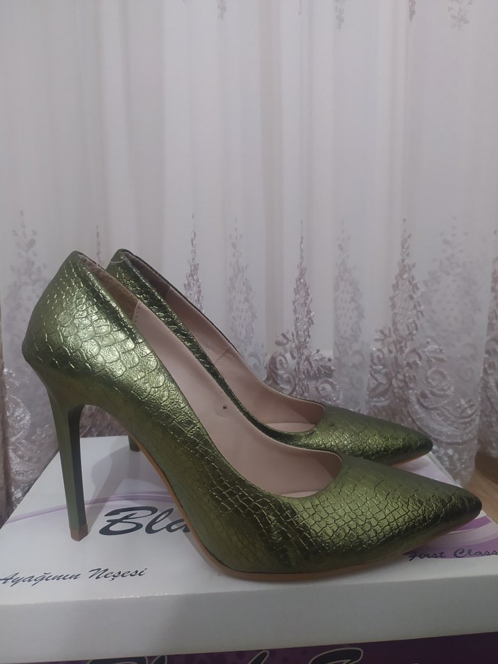 Kadın Yeşil Parlak Yılan Derisi Desenli  Stiletto - Görsel 3