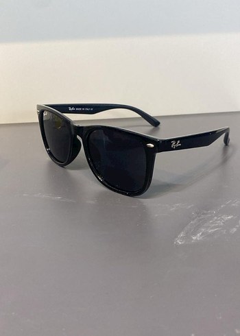 Beden Ray-Ban Siyah Parlak Kadın Güneş Gözlüğü