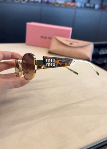Beden Miu Miu Parlak Kahverengi Modern Klasik Kadın Gözlüğü