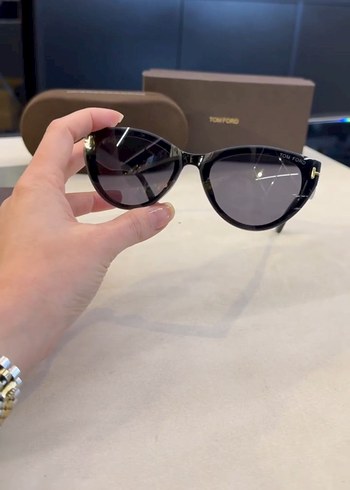 Kadın Şeffaf Gri Klasik Gözlük - Görsel 3