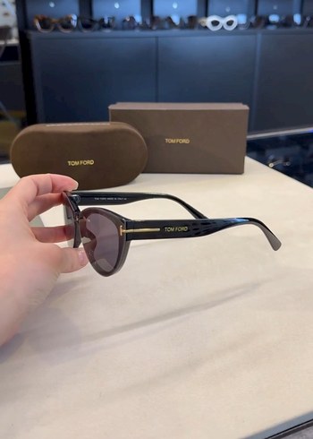 Kadın Şeffaf Gri Klasik Gözlük - Görsel 4