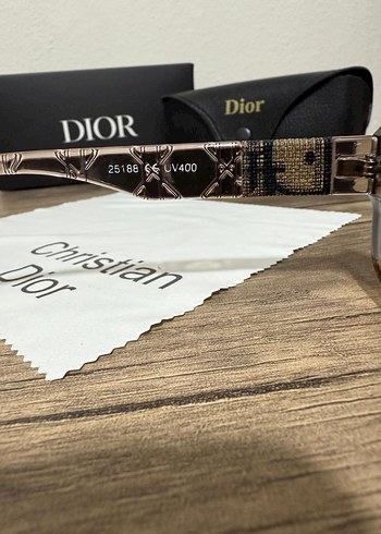 Parlak Kahverengi Transparan Kadın Güneş Gözlüğü - Görsel 4