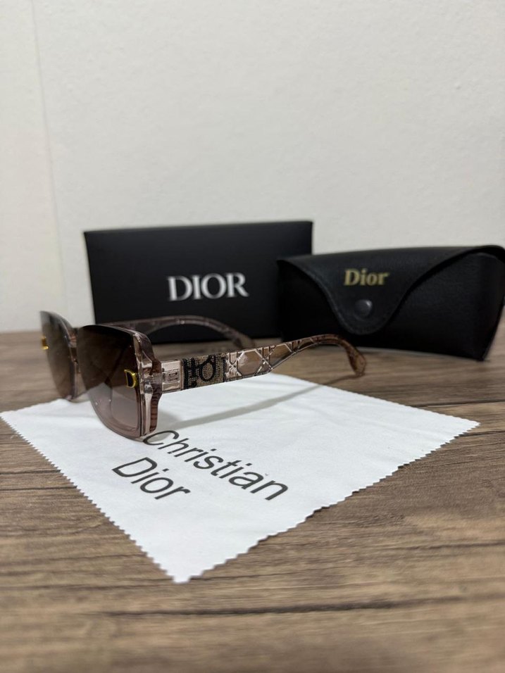 Parlak Kahverengi Transparan Kadın Güneş Gözlüğü - Görsel 3