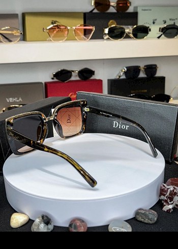 Şeffaf Detaylı Parlak Kahverengi Kadın Güneş Gözlüğü - Görsel 3