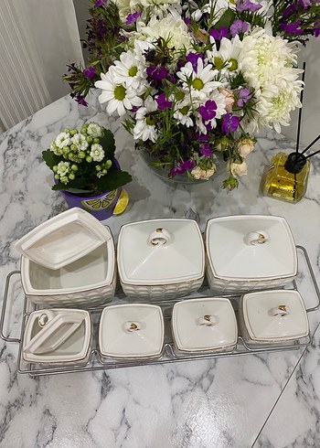 Zarif Tasarımlı Altın Yaldızlı Porselen Baharatlık Seti - Görsel 3