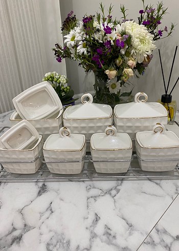 Zarif Tasarımlı Altın Yaldızlı Porselen Baharatlık Seti - Görsel 4