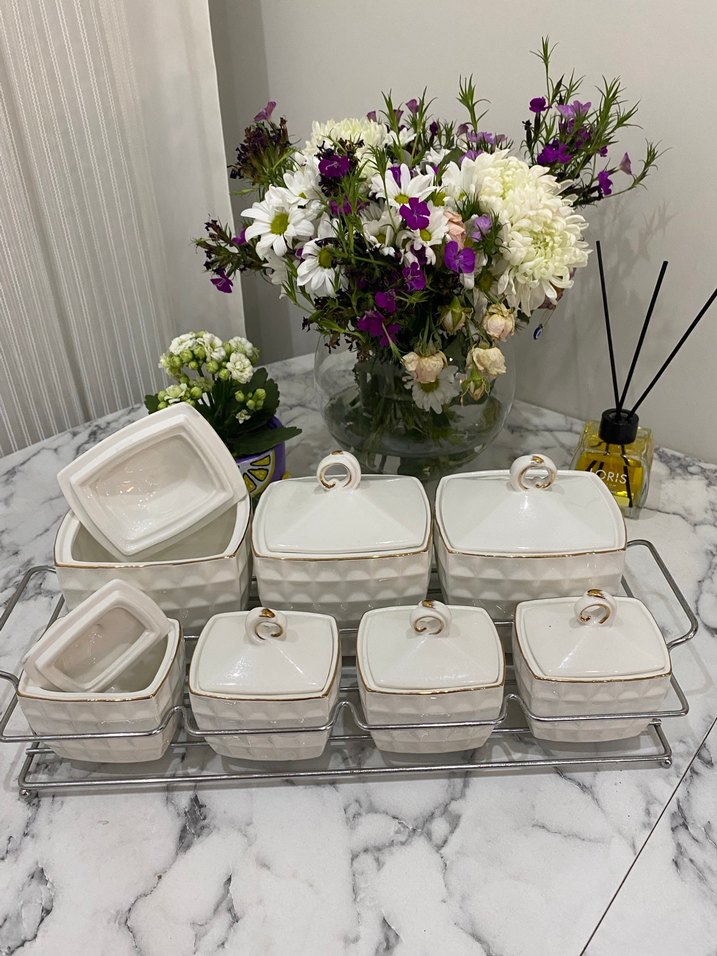 Zarif Tasarımlı Altın Yaldızlı Porselen Baharatlık Seti - Görsel 2