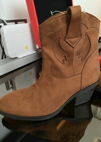 Etiketli Sıfır Bot  40 Numara (Dar Kalıp / 39a da Uygun) - Görsel 4