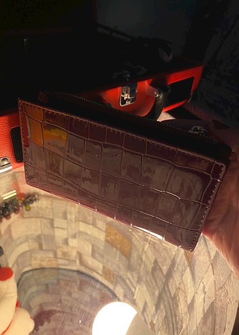 Bordo Deri Yılan Desenli Fermuarlı Kadın Cüzdan - Görsel 3