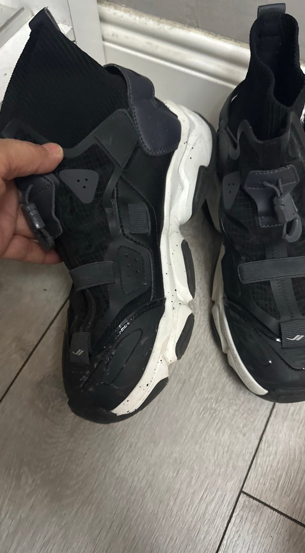 Kadın Siyah Spor Ayakkabı Velcro Detaylı - Görsel 3