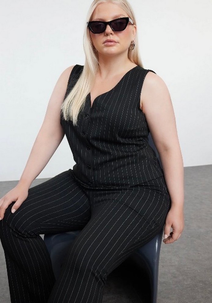 Düğmeli Siyah Çizgili Derili takım Kadın Yelek - Görsel 3