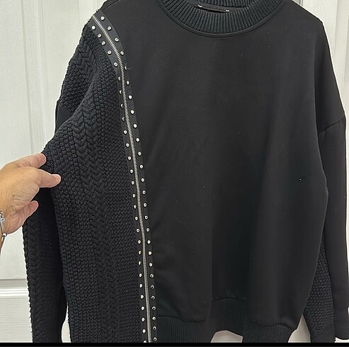l Beden Tweis sweatshirt