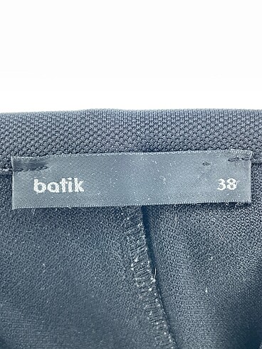 38 Beden siyah Renk Batik Mini Etek %70 İndirimli.