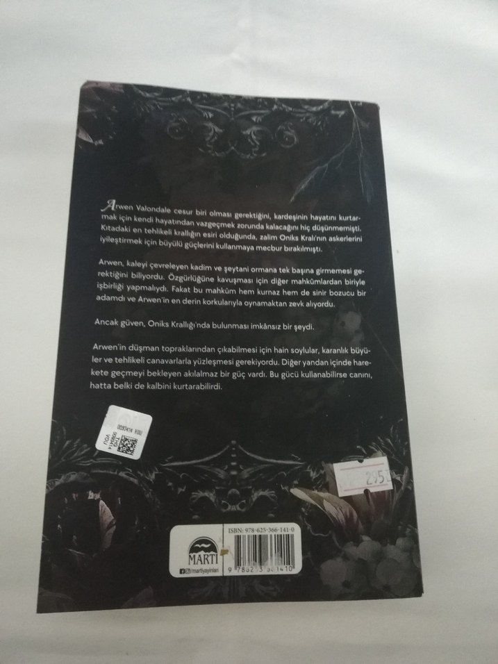 Oniksin Şafağı - Kate Golden - Görsel 2