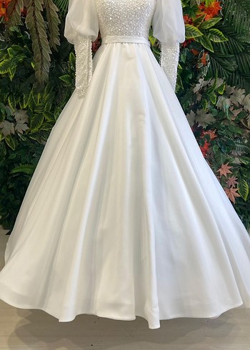 Uzun Kollu, Yüksek Yakalı Prenses Gelinlik - Görsel 3