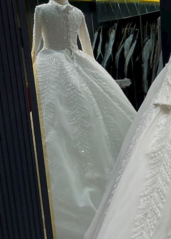 Parlak Detaylı Uzun Kollu Prenses Gelinlik - Görsel 3