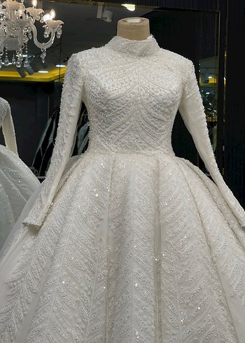 Parlak Detaylı Uzun Kollu Prenses Gelinlik - Görsel 4