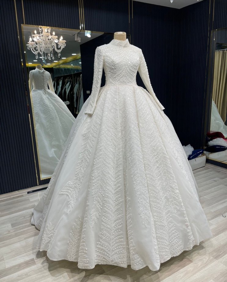 Parlak Detaylı Uzun Kollu Prenses Gelinlik - Görsel 2