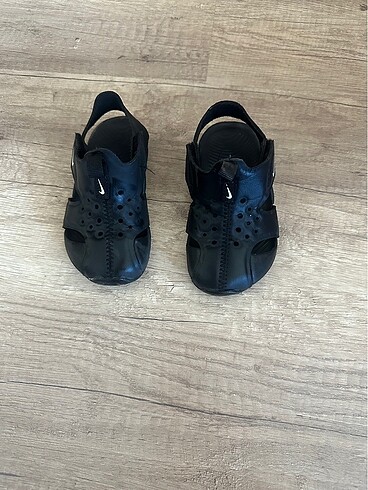 Nike sandalet