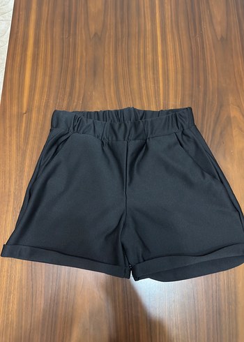 Siyah Rahat Kesim Mini Şort - Görsel 2