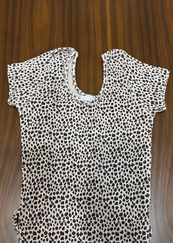 Leopar Desenli V Yakalı Uzun Bluz - Görsel 2