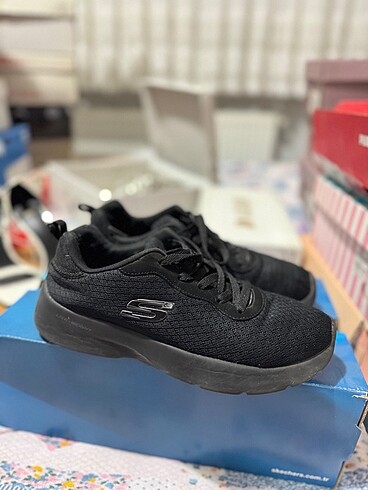 Skechers spor ayakkabı