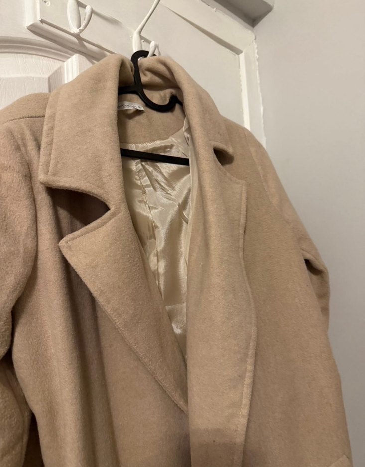 Bej Kemerli Uzun Kadın Kaban - Görsel 2