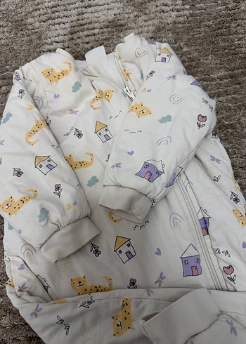 Beyaz Baskılı Fermuarlı Bebek Tulumu - Görsel 4